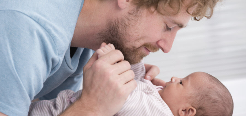 Macron annonce l'allongement du congé de paternité @ centre de protection maternelle infantile de Longjumeau | Longjumeau | Île-de-France | France