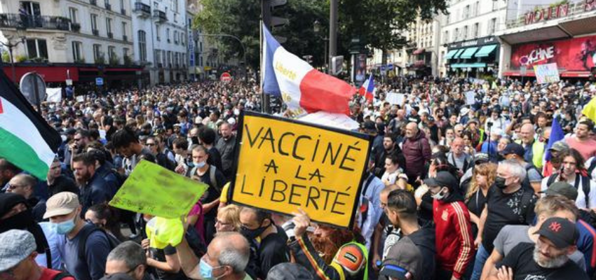 Nouvelle journée de manifestations contre le pass sanitaire @ France | France