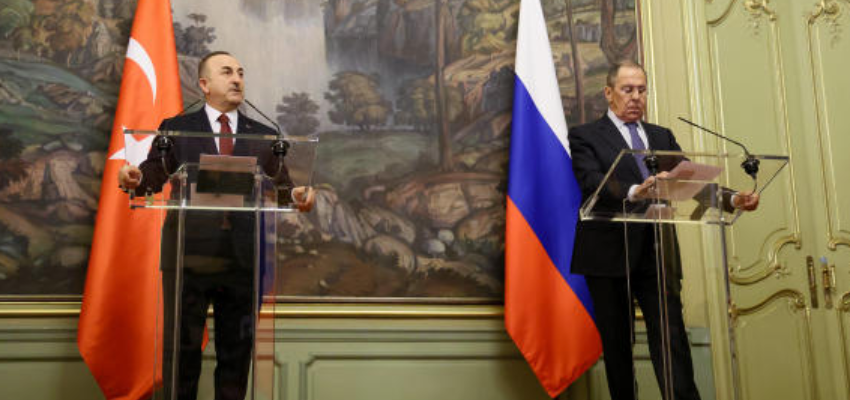 Ukraine : le chef de la diplomatie russe à Ankara