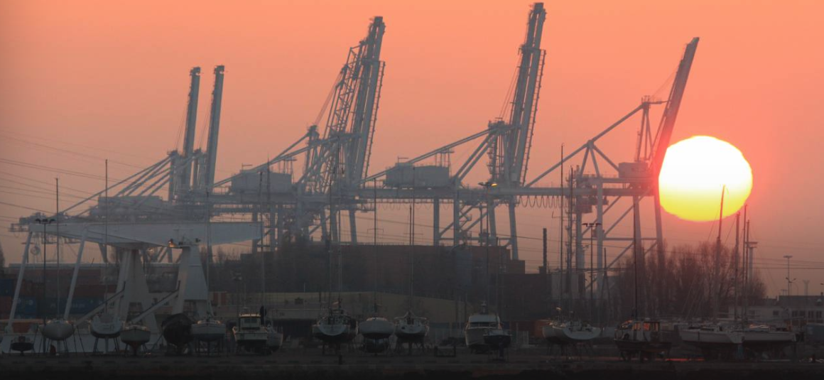 Réforme des retraites : grève des ports et docks @ France | France